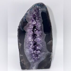 Amethyst Geode Cathedral Crystal 5”